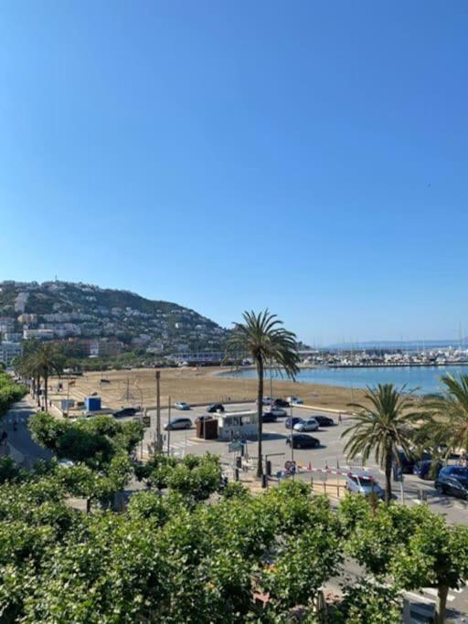 Primera Linea De Mar Y Playa Росас Экстерьер фото